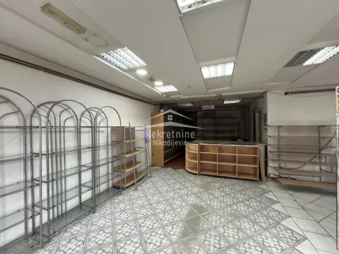 Izdavanje, poslovni prostor, 85m², Zemun Meandri, Zemun Sve Podlokacije - image 2