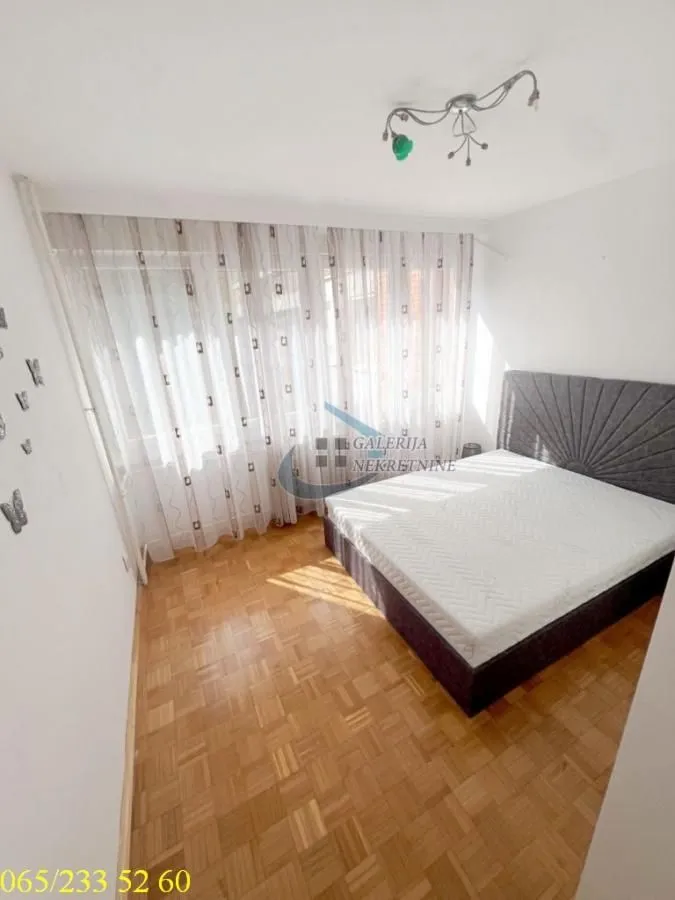 Sale, three bedroom apartment, 75m², Farmaceutski Fakultet, Voždovac Sve Podlokacije