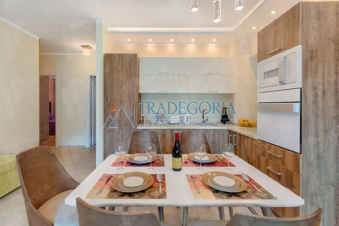 Prodaja, dvosoban stan, 63m², Bečići, Budva