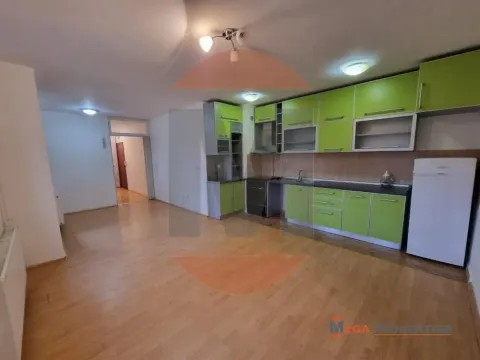 Izdavanje, jednosoban stan, 45m², Borča 1, Borča Sve Podlokacije - image 12