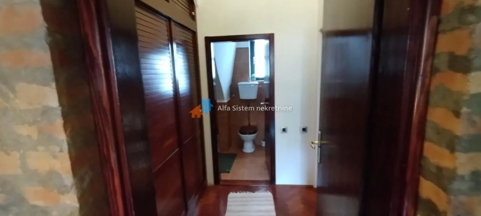 Rent, house, 360m², Banjica, Voždovac Sve Podlokacije