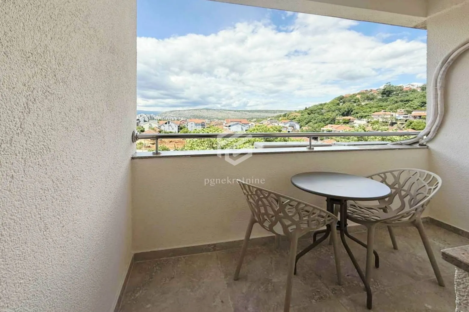Rent, two bedroom apartment, 90m², Preko Morače, Podgorica