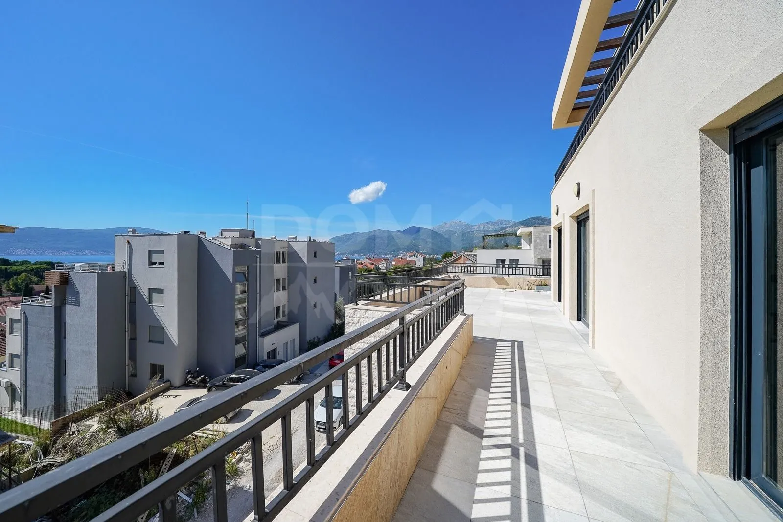 Rent, three bedroom apartment, 119m², Tivat, Crna Gora