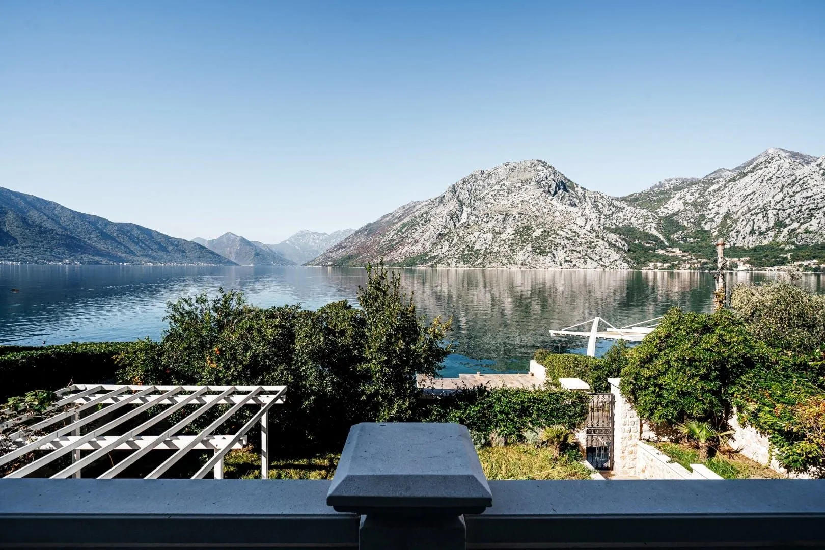 Rent, house, 491m², Ljuta, Kotor