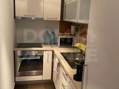 Rent, two bedroom apartment, 70m², Tivat, Crna Gora - image 4