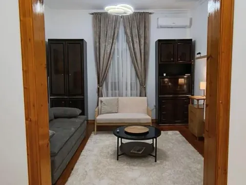 Izdavanje, jednosoban stan, 35m², Stari Grad, Beograd - image 4