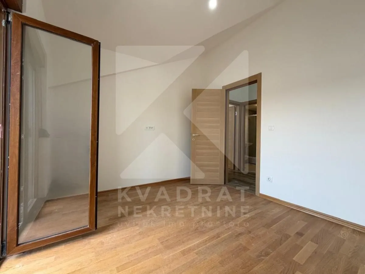Prodaja, jednosoban stan, 53m², Stari Aerodrom, Podgorica