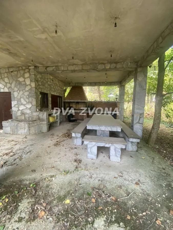 Prodaja, kuća, 270m², Čortanovci, Inđija