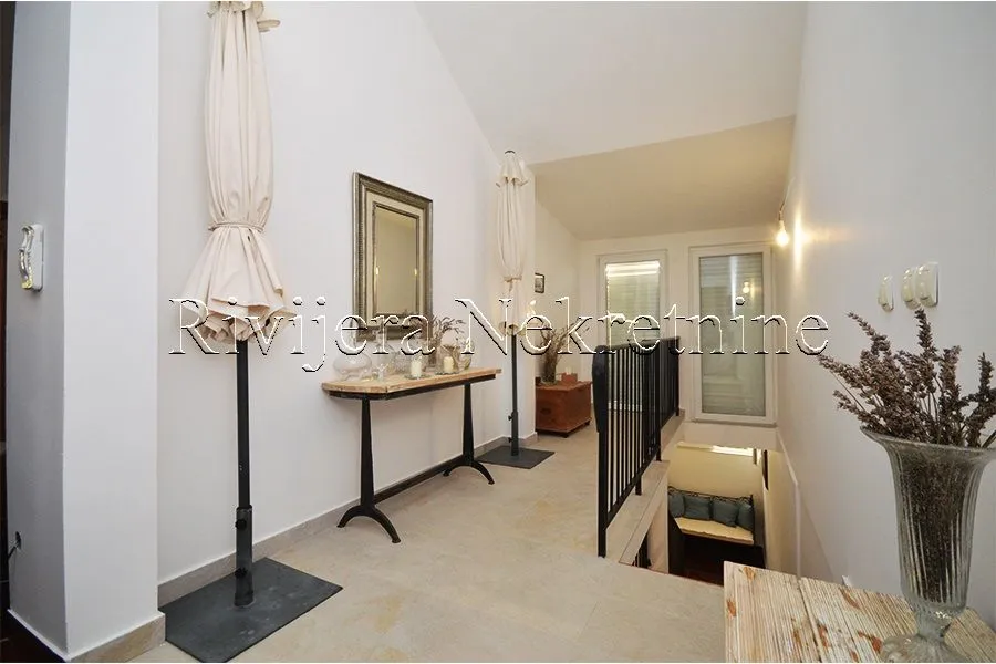 Prodaja, kuća, 191m², Budva, Crna Gora