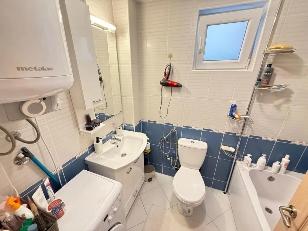Prodaja, dvosoban stan, 107m², Dobra Voda, Budva