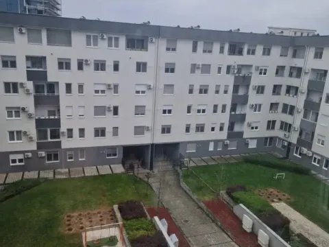 Izdavanje, dvosoban stan, 90m², Sajmište, Novi Sad - image 12