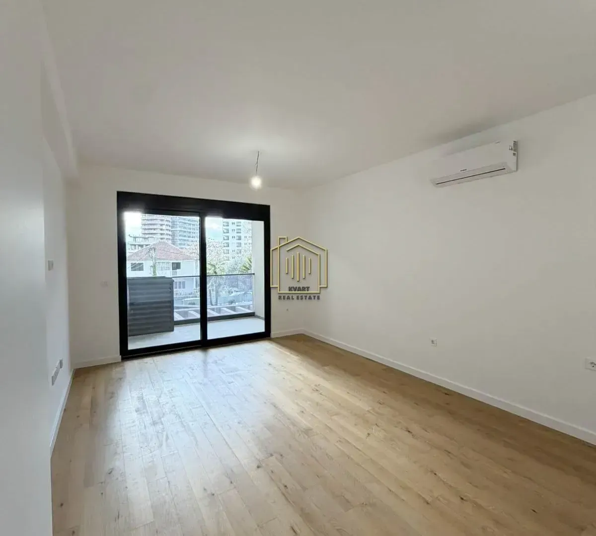 Sale, one bedroom apartment, 54m², Centar, Bar