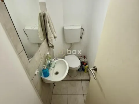 Prodaja, trosoban stan, 75m², Dom zdravlja, Niš - image 14