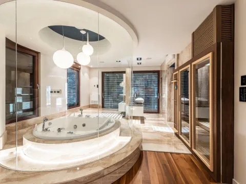 Prodaja, trosoban stan, 308m², Centar, Budva - image 17