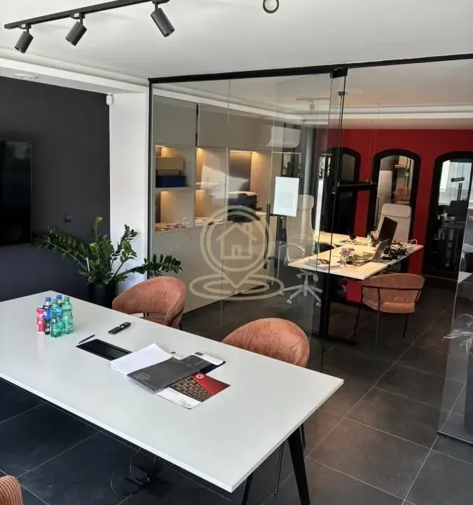 Prodaja, dvosoban stan, 74m², Banatić, Novi Sad Sve Podlokacije