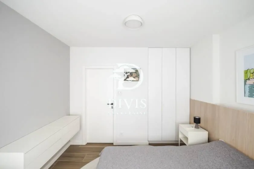 Prodaja, dvosoban stan, 60m², Crveni Krst, Beograd