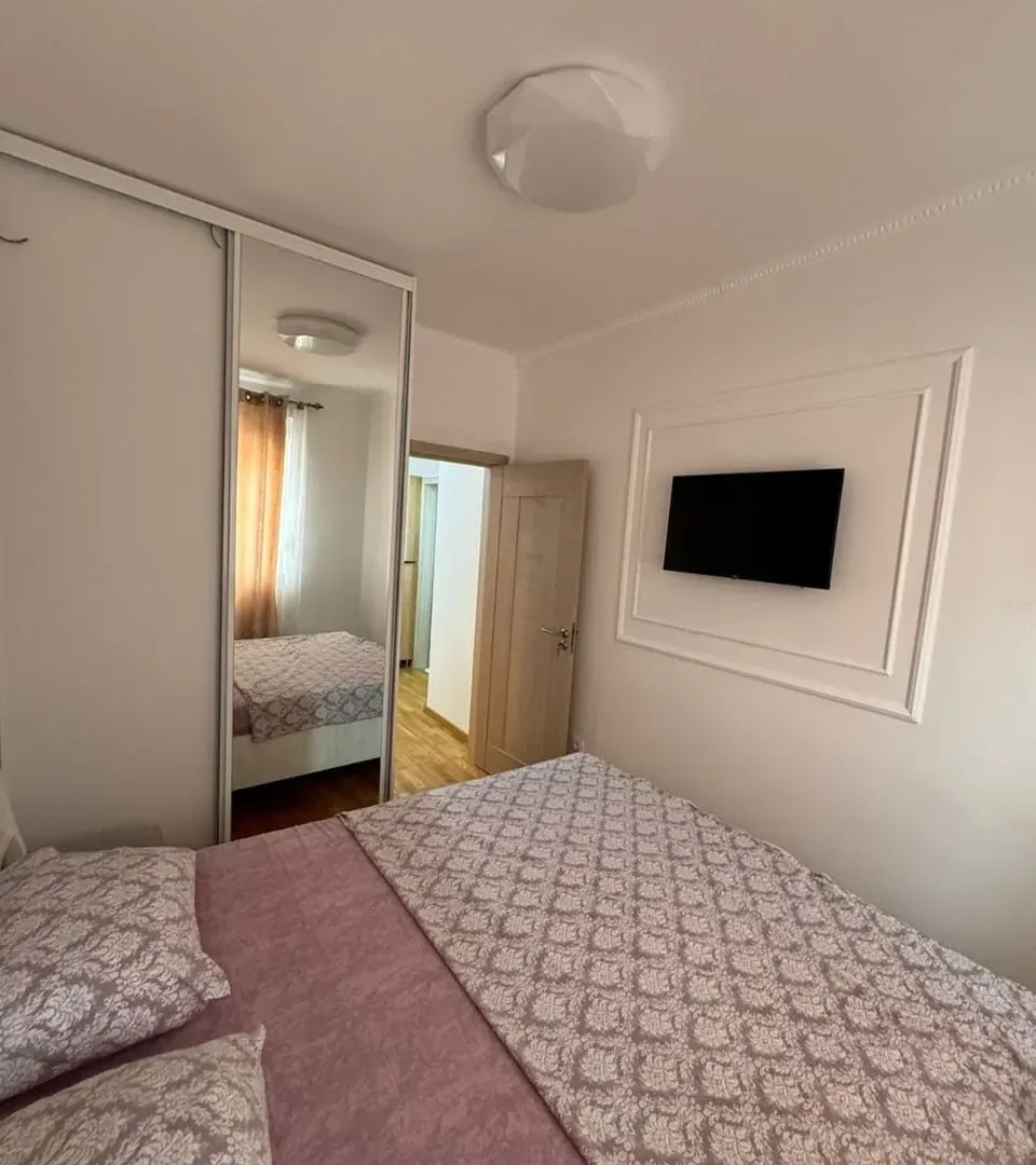 Rent, one bedroom apartment, 40m², Bečići, Budva