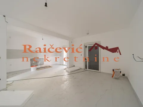 Sale, three bedroom apartment, 82m², Grocka, Beograd