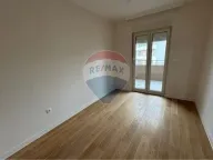 Izdavanje, jednosoban stan, 48m², Central Point, Podgorica - image 1