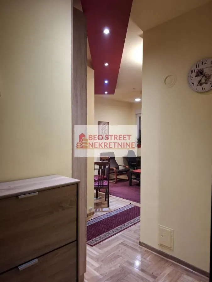 Izdavanje, jednosoban stan, 35m², Borča 1, Borča Sve Podlokacije