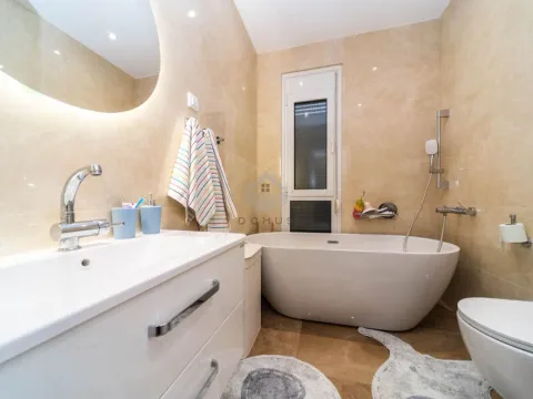 Prodaja, kuća, 145m², Zagorič, Podgorica - image 15