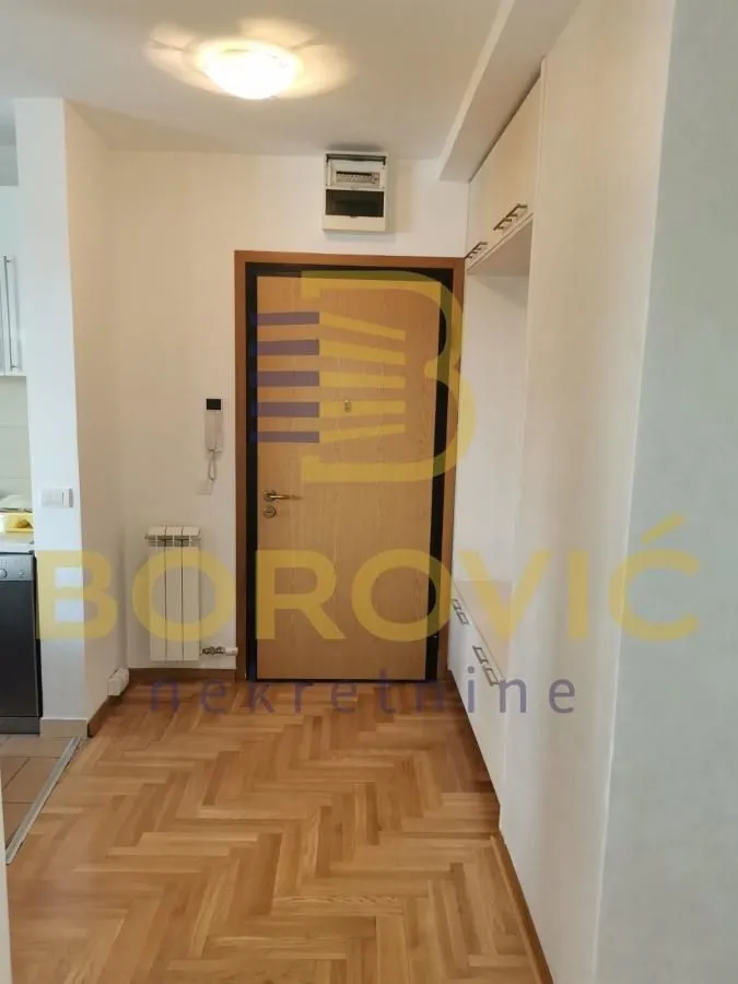 Prodaja, četvorosoban stan, 89m², Lekino Brdo, Voždovac Sve Podlokacije