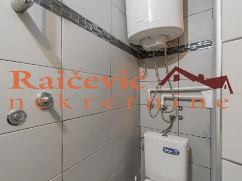 Sale, one bedroom apartment, 40m², Kalenić Pijaca, Vračar Sve Podlokacije - image 9
