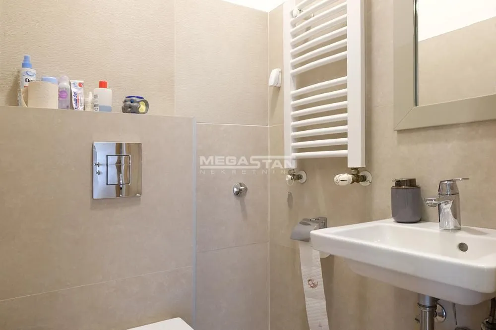 Prodaja, četvorosoban stan, 130m², Vračar Hram, Vračar Sve Podlokacije