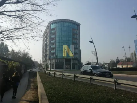 Izdavanje, jednosoban stan, 44m², Bulevar patrijarha Pavla, Novi Sad Sve Podlokacije - image 10