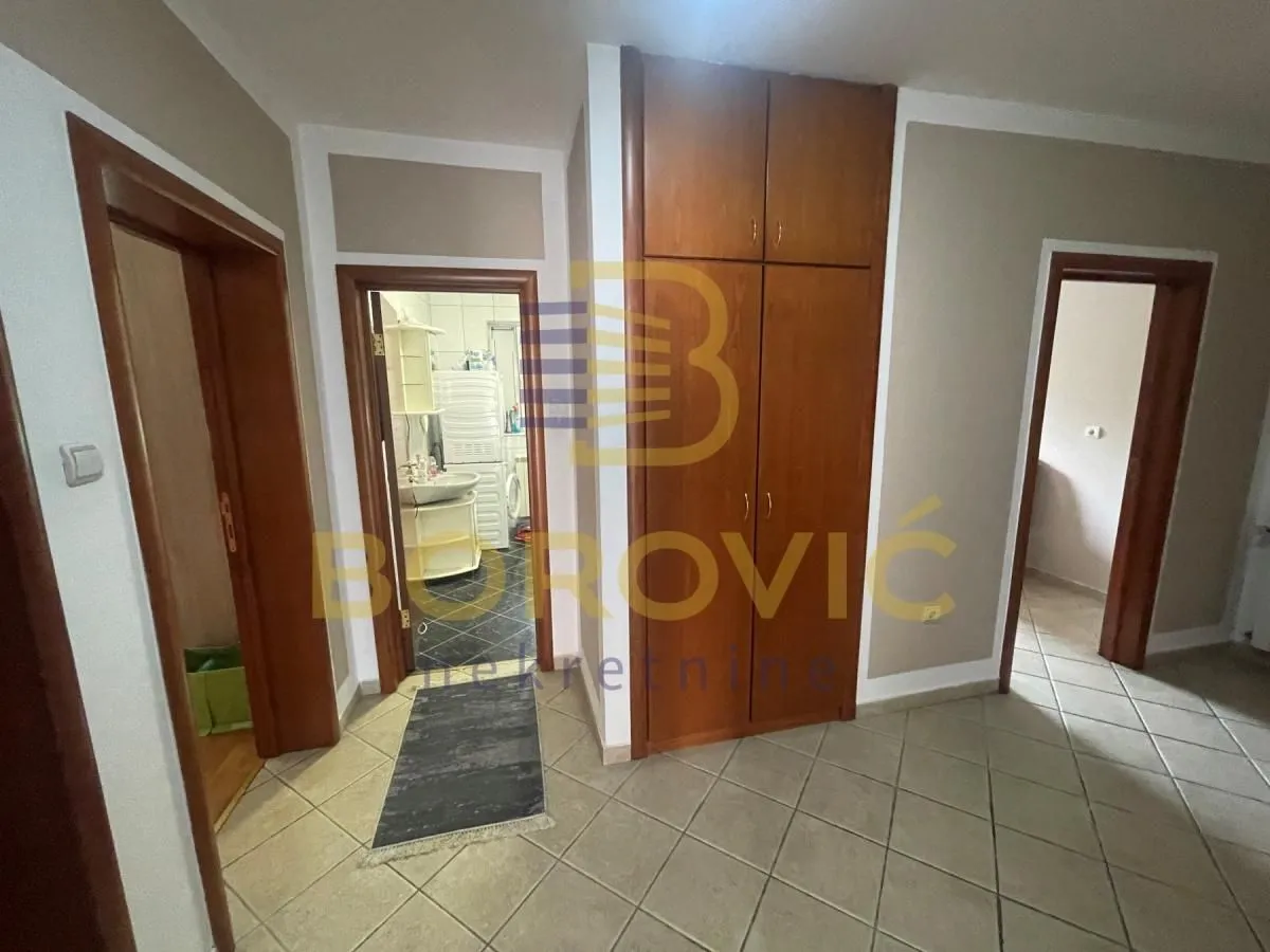 Sale, four bedroom apartment, 100m², Veliki Mokri Lug, Zvezdara Sve Podlokacije