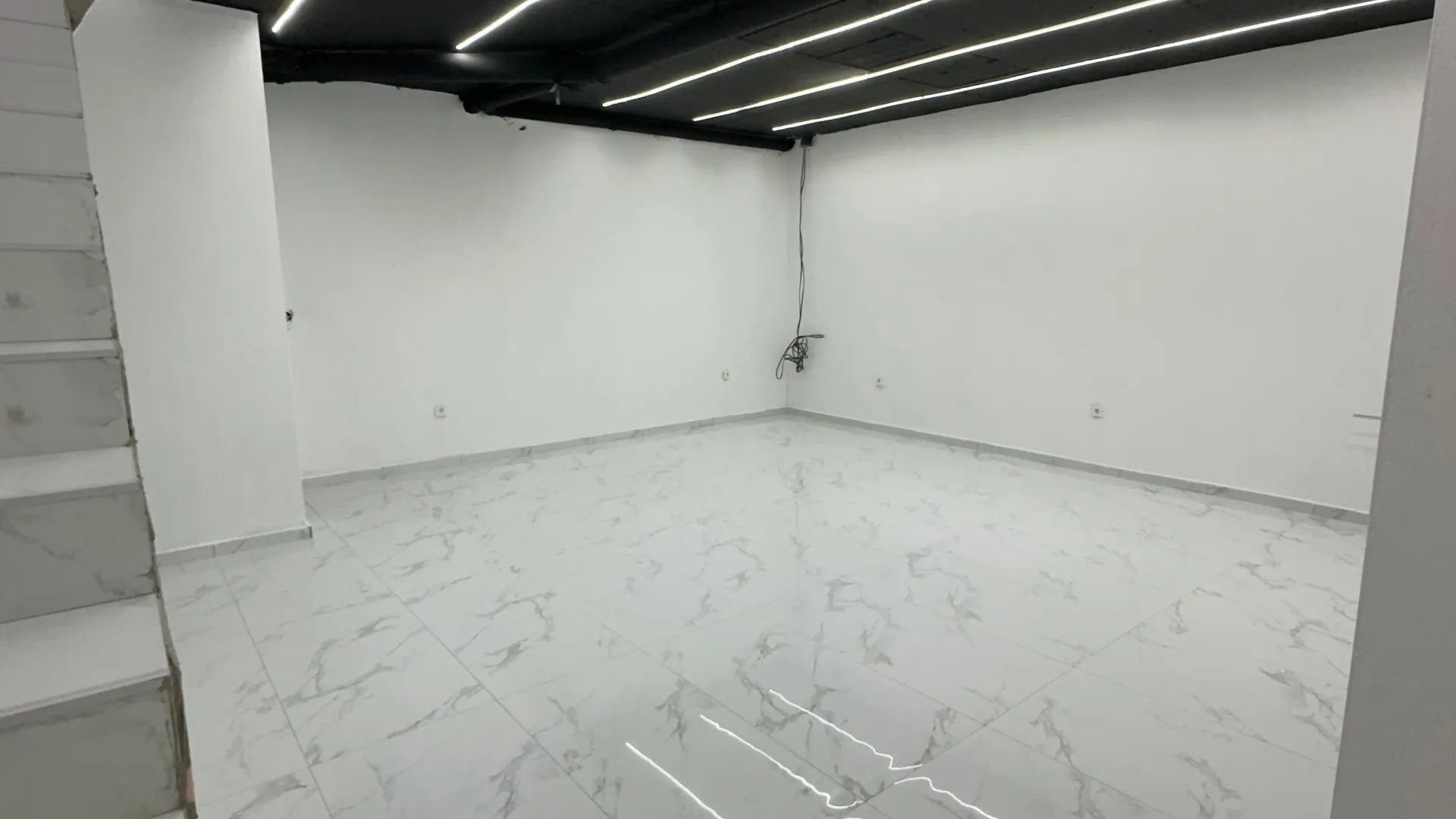 Rent, office space, 115m², Stari Aerodrom, Podgorica