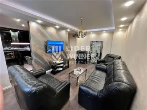 Izdavanje, četvorosoban stan, 97m², Crveni Krst, Beograd - image 8