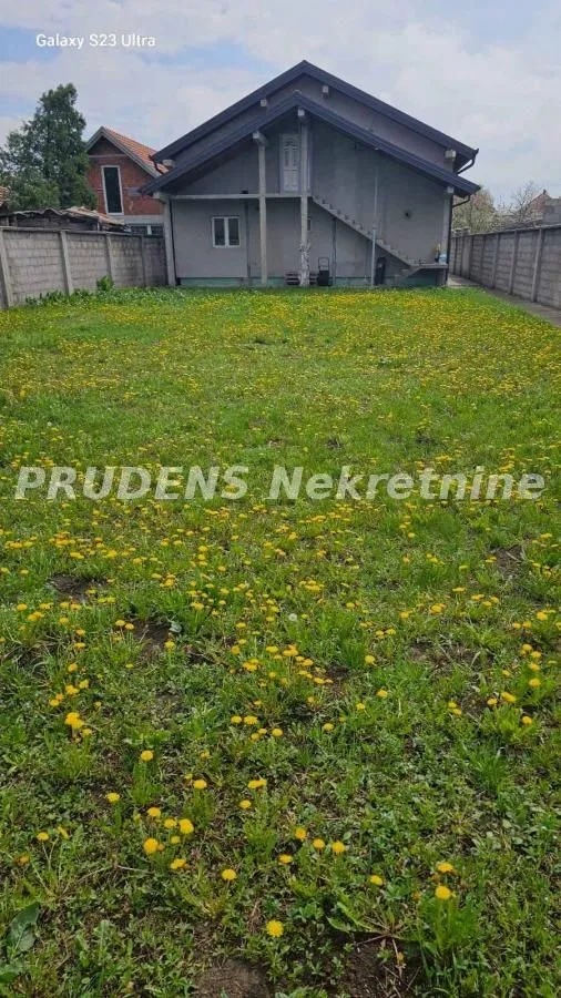 Prodaja, kuća, 218m², Surčin, Beograd