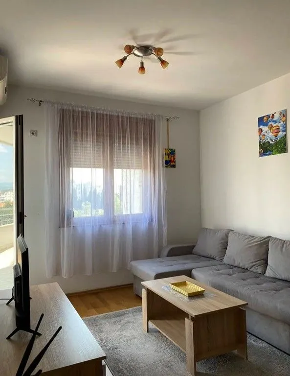 Rent, one bedroom apartment, 63m², Pobrežje, Podgorica