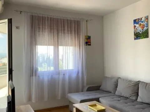 Rent, one bedroom apartment, 63m², Pobrežje, Podgorica - image 2