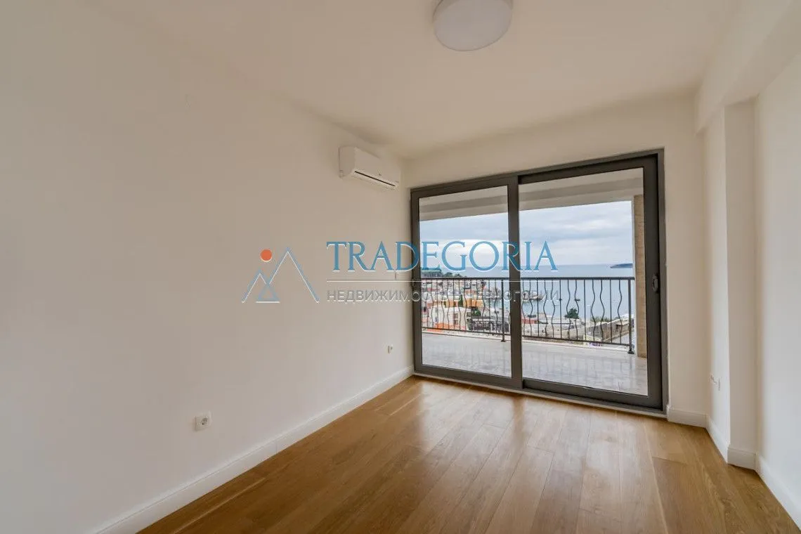 Prodaja, trosoban stan, 160m², Pržno, Budva