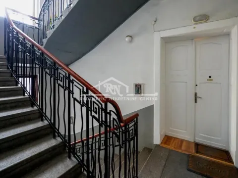 Prodaja, trosoban stan, 86m², Vračar Centar, Vračar Sve Podlokacije - image 17