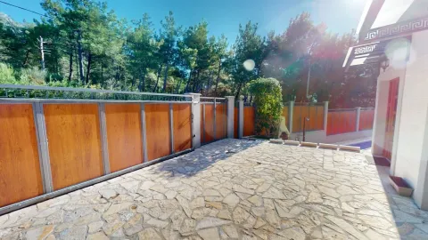 Rent, house, 212m², Kavač, Kotor - image 19