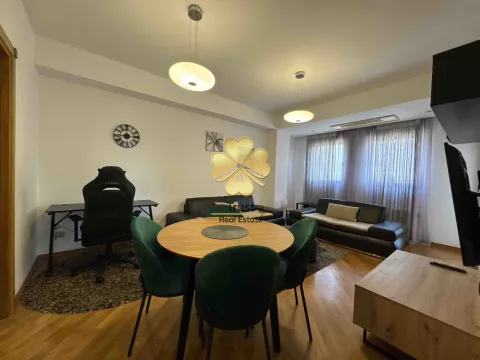 Izdavanje, jednosoban stan, 55m², City Kvart, Podgorica - image 2