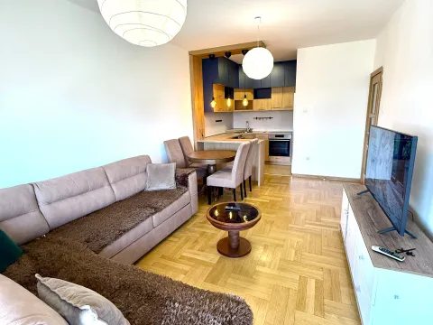 Izdavanje, jednosoban stan, 51m², Zabjelo, Podgorica - image 1