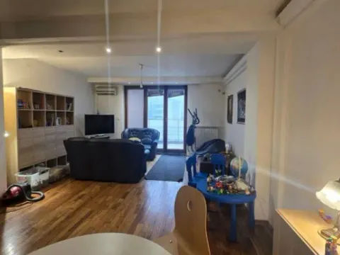 Sale, three bedroom apartment, 135m², Slavija, Vračar Sve Podlokacije - image 3