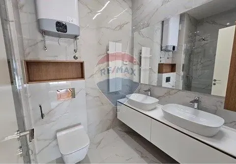 Izdavanje, trosoban stan, 140m², Kruševac, Podgorica - image 11