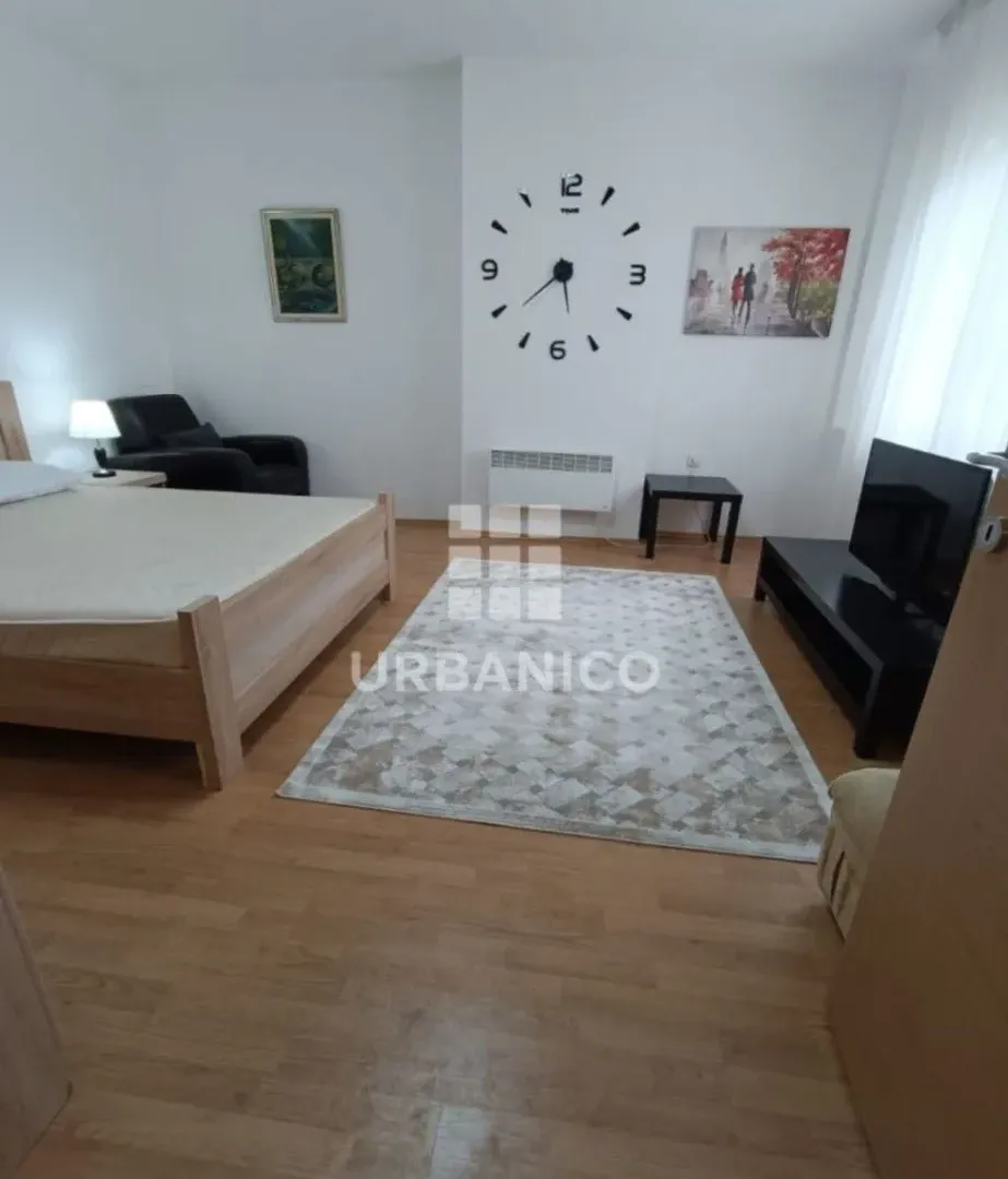 Izdavanje, dvosoban stan, 54m², Centar, Podgorica