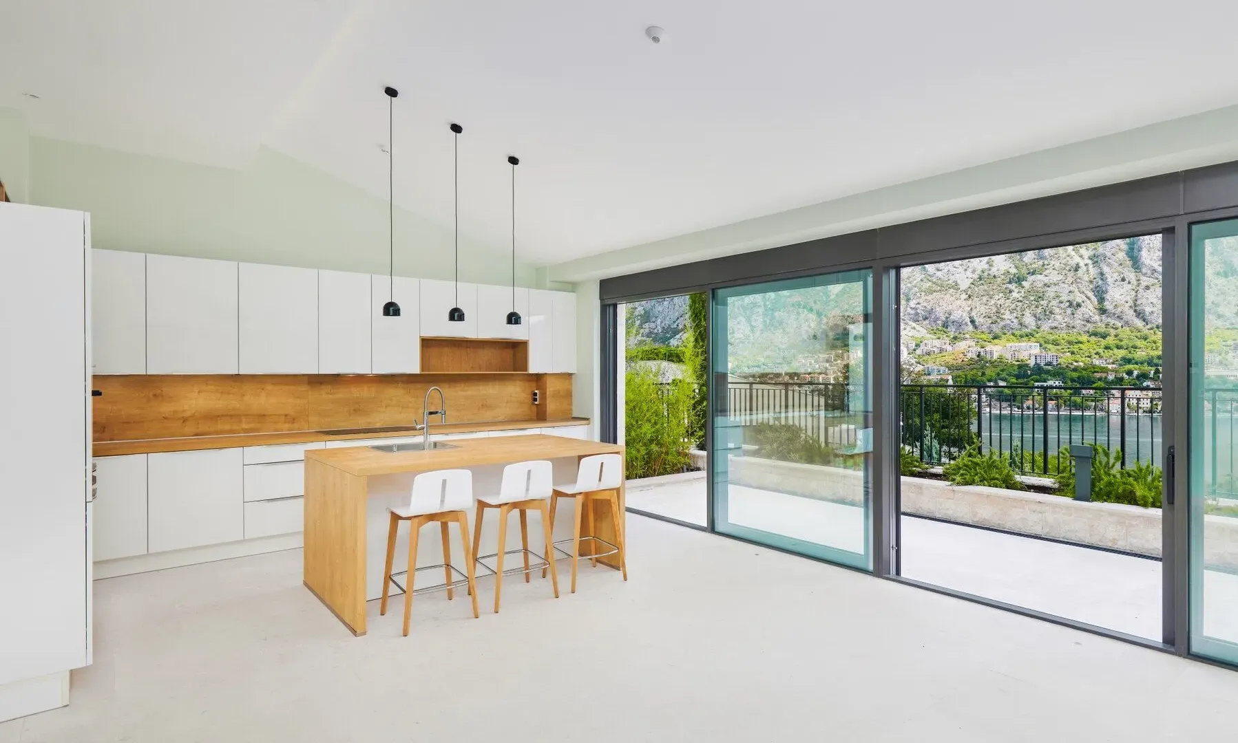 Sale, house, 479m², Prčanj, Kotor