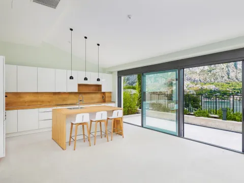 Sale, house, 479m², Prčanj, Kotor - image 13