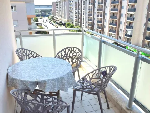 Rent, two bedroom apartment, 88m², City Kvart, Podgorica - image 16