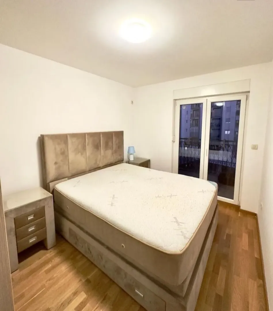 Rent, one bedroom apartment, 45m², City Kej, Podgorica