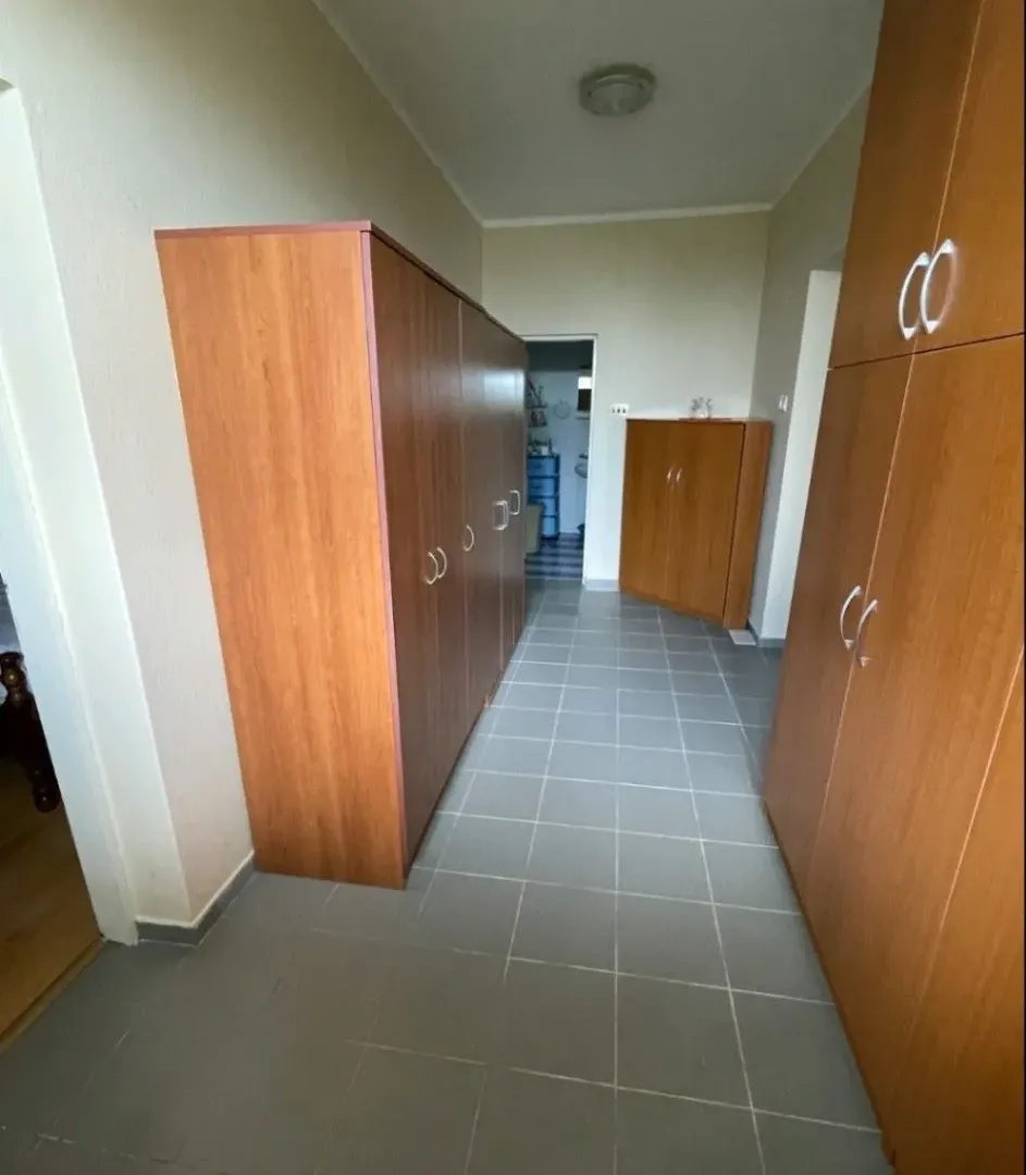 Rent, house, 94m², Lastva Grbaljska, Kotor