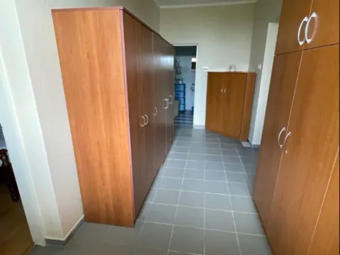 Izdavanje, kuća, 94m², Lastva Grbaljska, Kotor - image 7