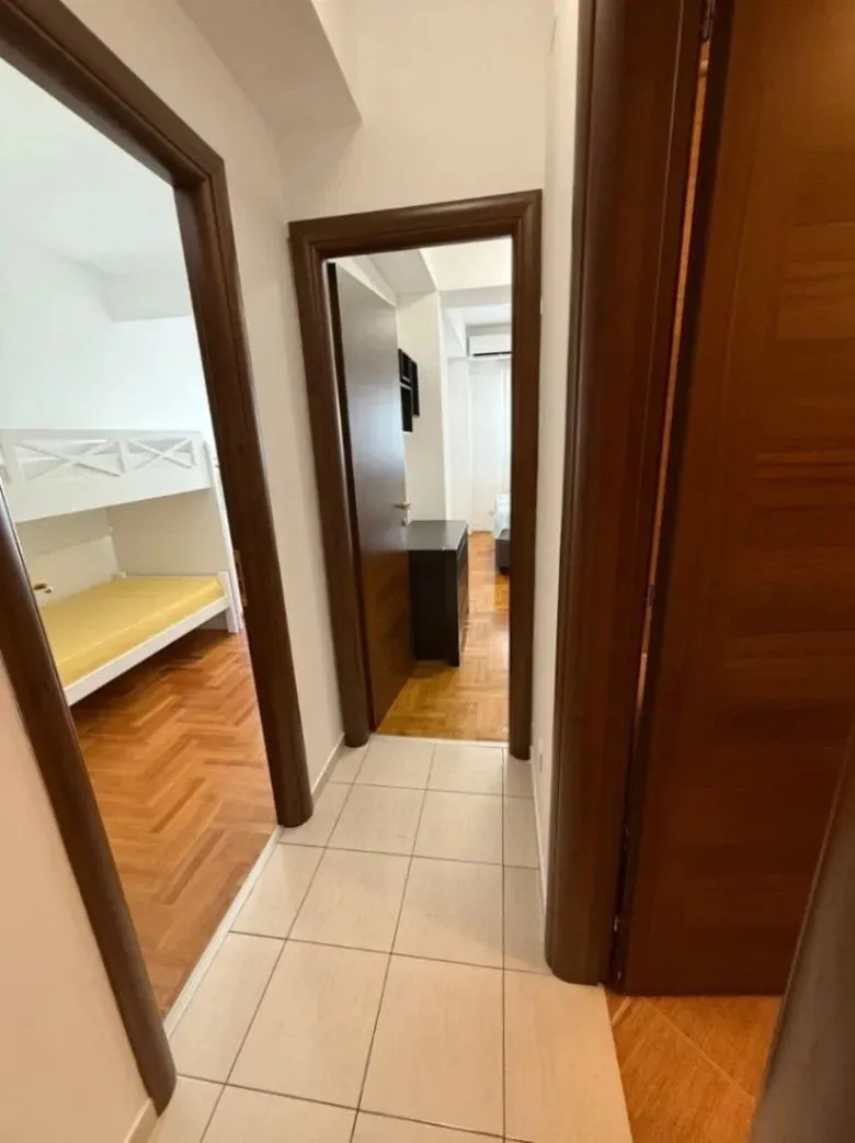 Rent, two bedroom apartment, 78m², Podgorica, Crna Gora
